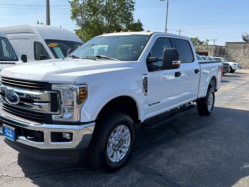 Used 2019 Ford F250 XLT w/ XLT Value Package AWD/4WD image 3