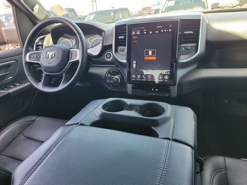 Used 2022 RAM 1500 Big Horn AWD/4WD image 13