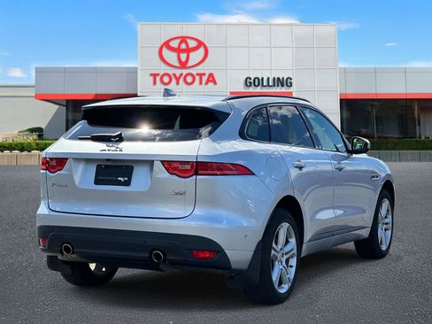 Used 2018 Jaguar F-PACE R-Sport AWD/4WD image 5