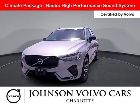 Certified 2025 Volvo XC60 B5 Core AWD/4WD image 3