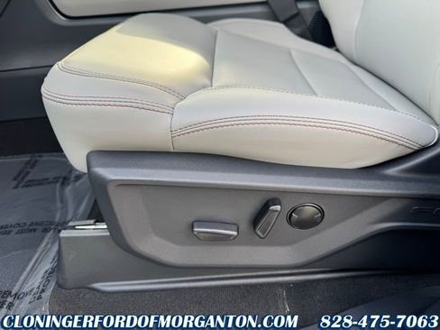 New 2025 Ford Expedition Max Active image 32