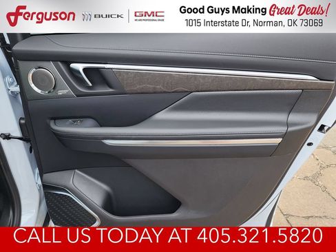 New 2027 Buick Enclave Avenir AWD/4WD image 42