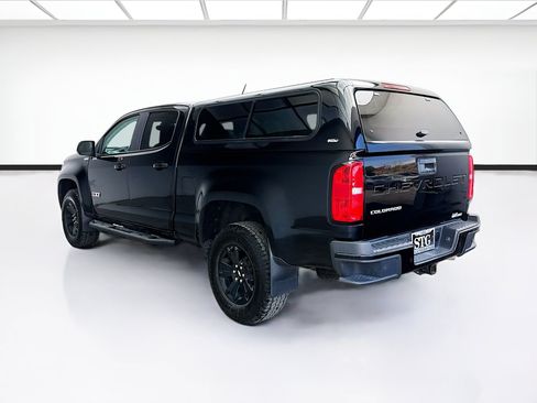 Used 2021 Chevrolet Colorado Z71 w/ Z71 Midnight Edition AWD/4WD image 6