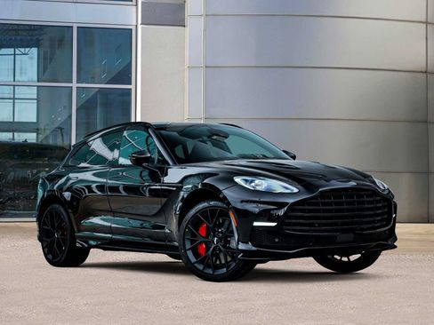 New 2025 Aston Martin DBX 707 image 1