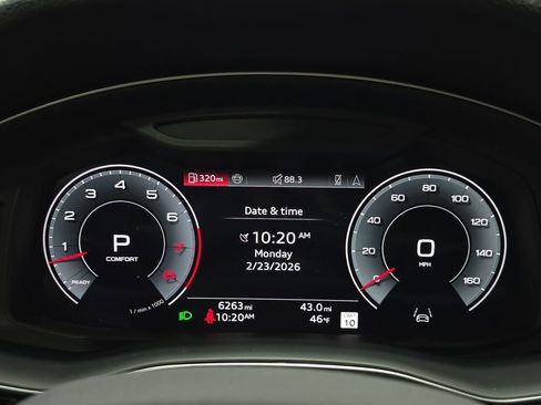 Used 2025 Audi Q8 Premium Plus AWD/4WD image 22