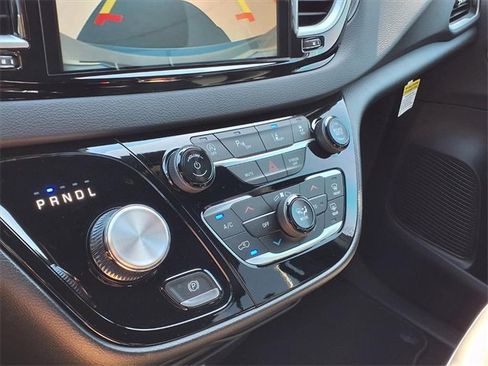 New 2026 Chrysler Voyager LX image 14