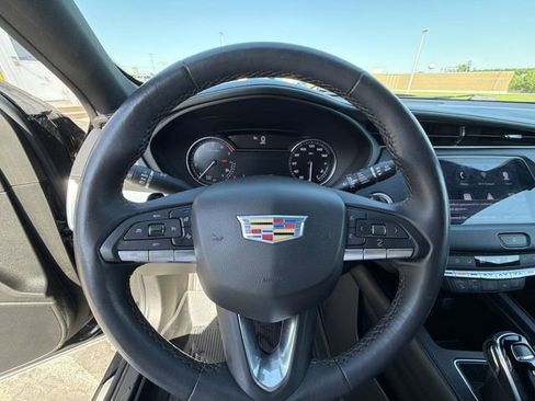 Used 2023 Cadillac XT4 Premium Luxury w/ Cold Weather Package AWD/4WD image 12
