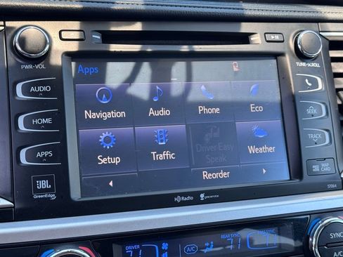 Used 2015 Toyota Highlander Limited Platinum AWD/4WD image 18