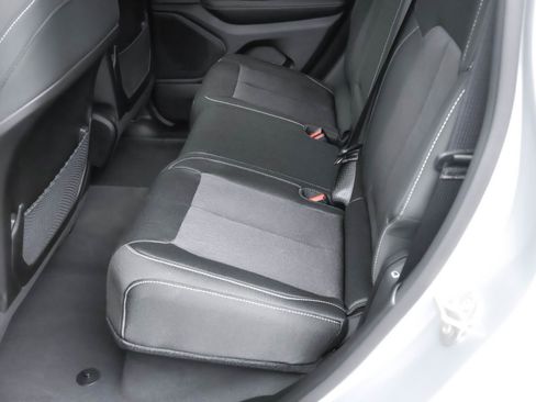 Used 2023 Jeep Grand Cherokee Laredo X image 24