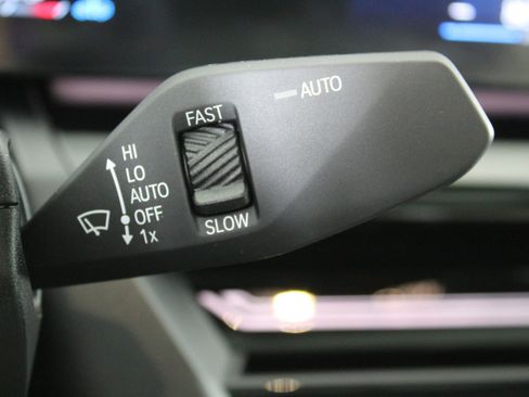 New 2026 BMW 530i xDrive w/ M Sport Package image 27