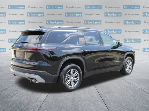 Used 2026 Chevrolet Traverse LT w/ Driver Confidence Package FWD image 6