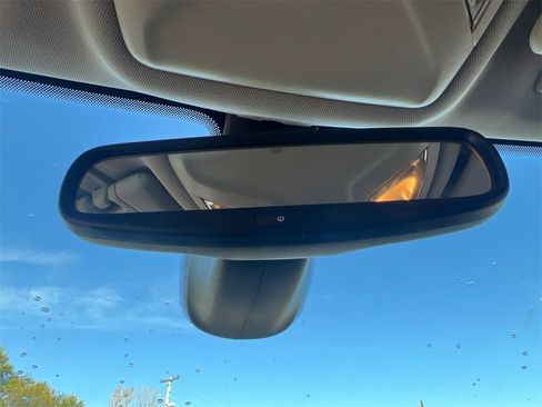 Used 2018 Jeep Compass Limited image 24