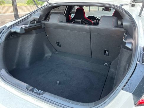 Used 2025 Honda Civic Type R image 10