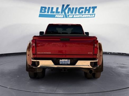 Used 2025 Chevrolet Silverado 3500 LTZ w/ LTZ Convenience Package AWD/4WD image 4