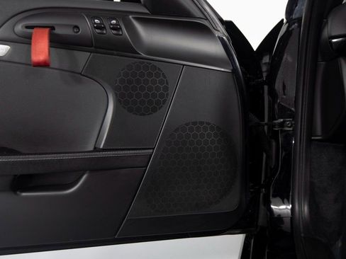 Used 2011 Porsche Boxster Spyder image 18