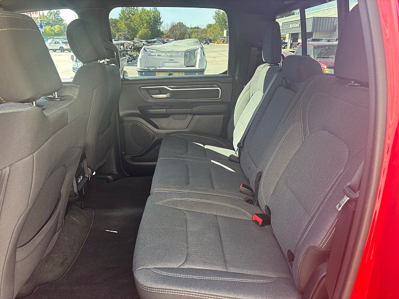 Used 2024 RAM 1500 Big Horn AWD/4WD image 9