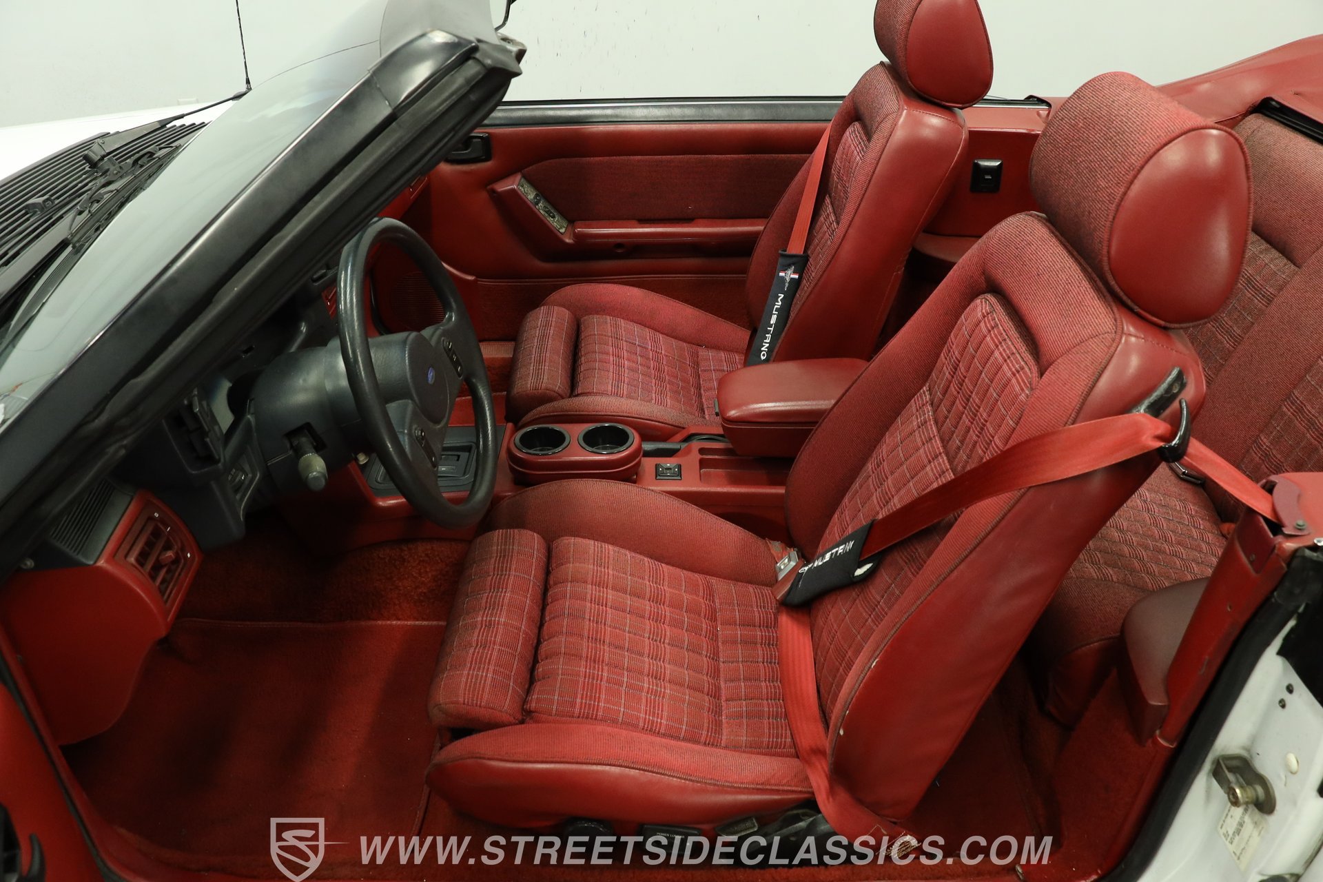 Used 1987 Ford Mustang GT RWD image 35