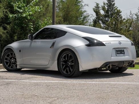 Used 2020 Nissan 370Z Coupe image 8