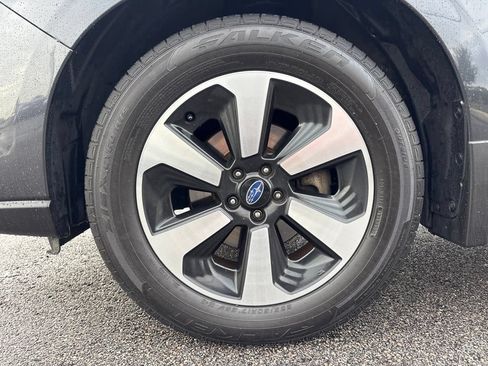 Used 2018 Subaru Forester 2.5i Limited AWD/4WD image 9