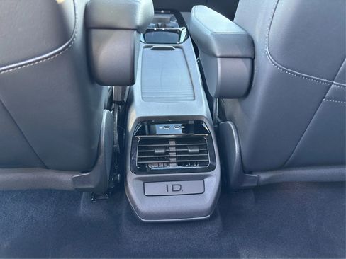 Used 2021 Volkswagen ID.4 Pro S w/ ID.4 Protection Package (IPT) image 27