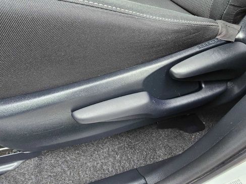 Used 2018 Toyota RAV4 XLE image 26