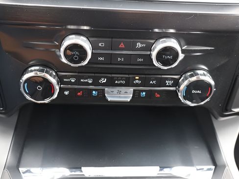 New 2026 Ford F250 Lariat w/ Black Appearance Package AWD/4WD image 26