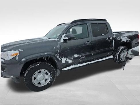 Used 2023 Toyota Tacoma SR image 6