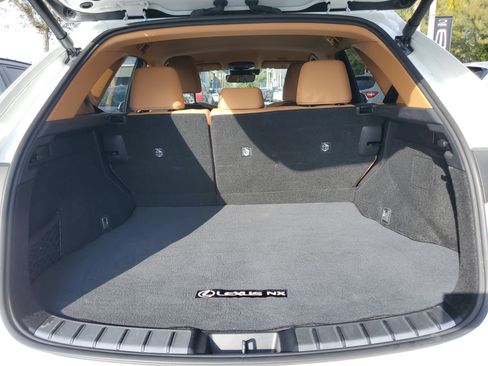 Used 2025 Lexus NX 250 FWD w/ Towing Package (2000 Lbs) image 8