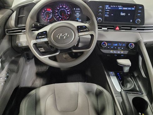 Used 2023 Hyundai Elantra SEL FWD image 22