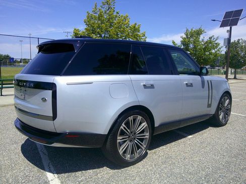 Used 2023 Land Rover Range Rover SE AWD/4WD image 14