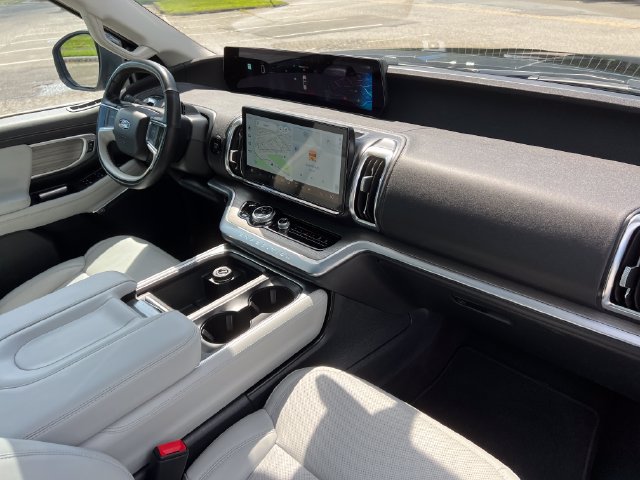 Certified 2025 Ford Expedition Max Platinum AWD/4WD image 42