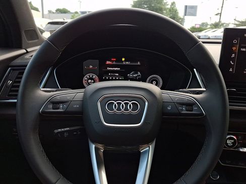Certified 2023 Audi Q5 Premium Plus w/ Premium Plus Package AWD/4WD image 23