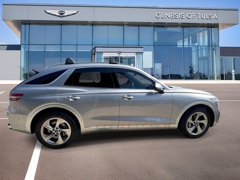 Used 2026 Genesis GV70 2.5T Advanced AWD/4WD image 9