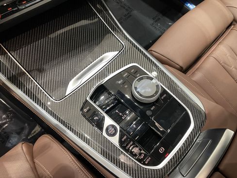 New 2026 BMW X5 M60i image 14