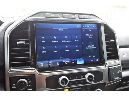 Used 2022 Ford F250 Platinum w/ FX4 Off-Road Package AWD/4WD image 23