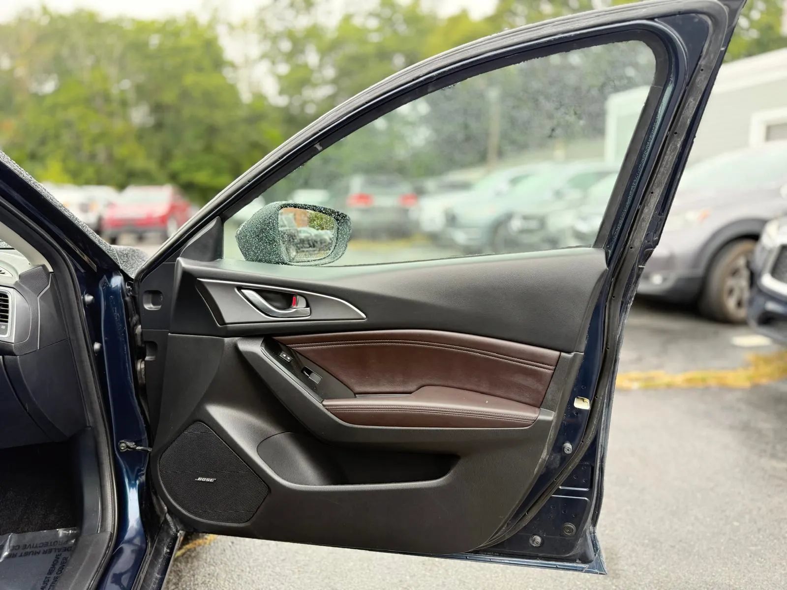 Used 2018 MAZDA MAZDA3 Grand Touring FWD image 29