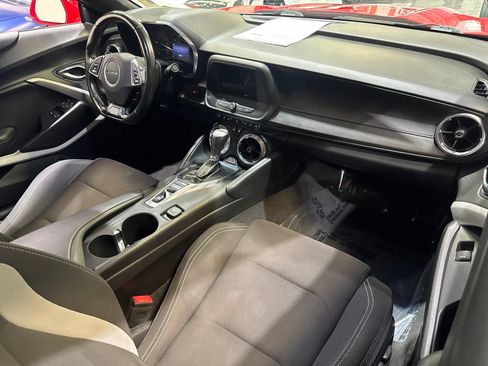 Used 2019 Chevrolet Camaro LT RWD image 31