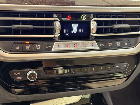 Certified 2024 BMW X3 xDrive30i w/ Premium Package w/ZPA image 25