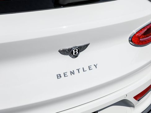 Certified 2023 Bentley Bentayga AWD/4WD image 16