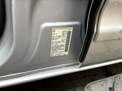 Used 2012 Nissan Frontier SL AWD/4WD image 19