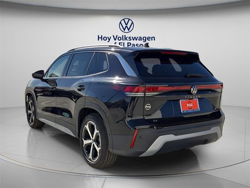 New 2026 Volkswagen Tiguan SE image 4