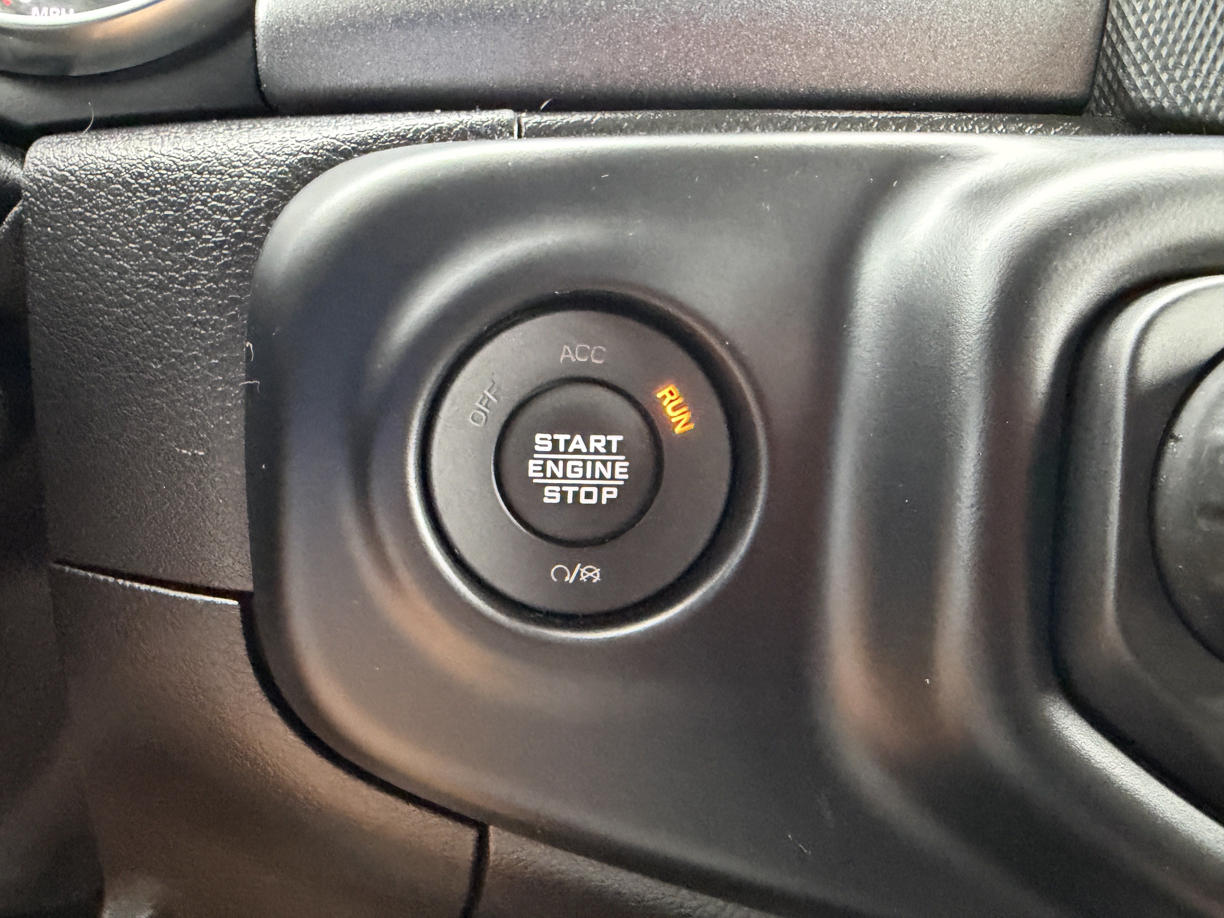 Used 2021 Jeep Gladiator Mojave AWD/4WD image 18