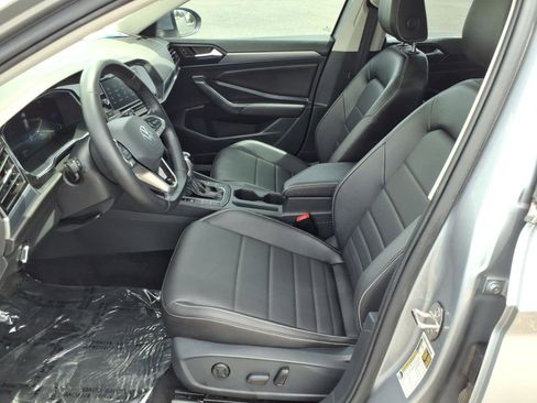 Certified 2023 Volkswagen Jetta Sport FWD image 21