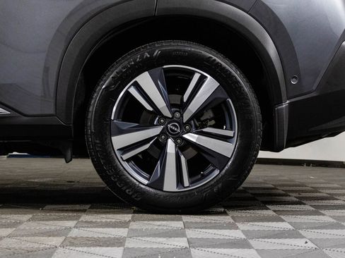 Used 2023 Nissan Rogue SL w/ SL Premium Package image 46