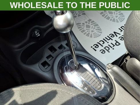 Used 2005 Chrysler PT Cruiser Limited w/ Chrome Accents Group FWD image 24