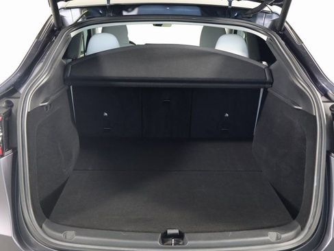 Used 2023 Tesla Model Y Performance image 14