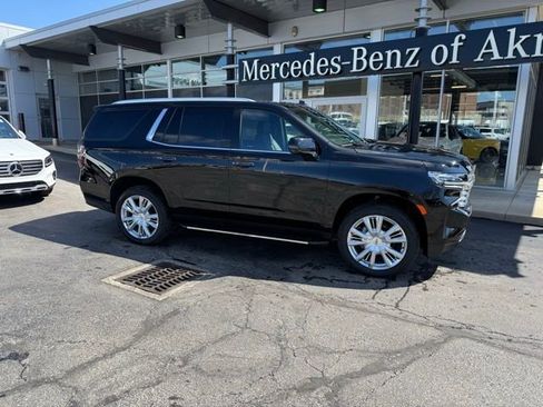 Used 2023 Chevrolet Tahoe High Country image 2