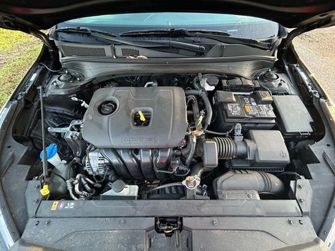 Used 2024 Kia Forte LXS image 10