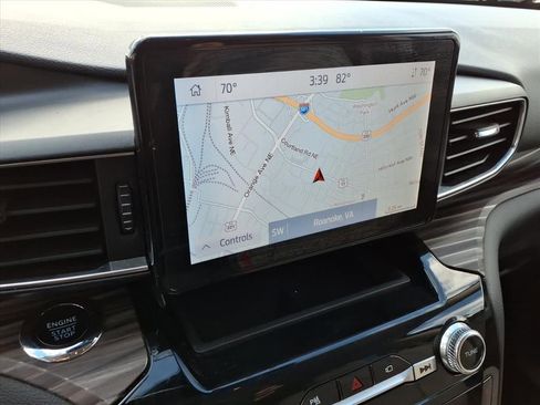 Used 2023 Ford Explorer Limited image 22