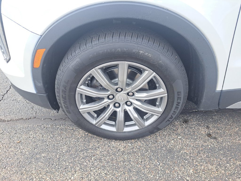 Used 2019 Cadillac XT4 Premium Luxury w/ Cold Weather Package FWD image 37